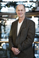 Tf universitetsdirektör, Håkan Stenström