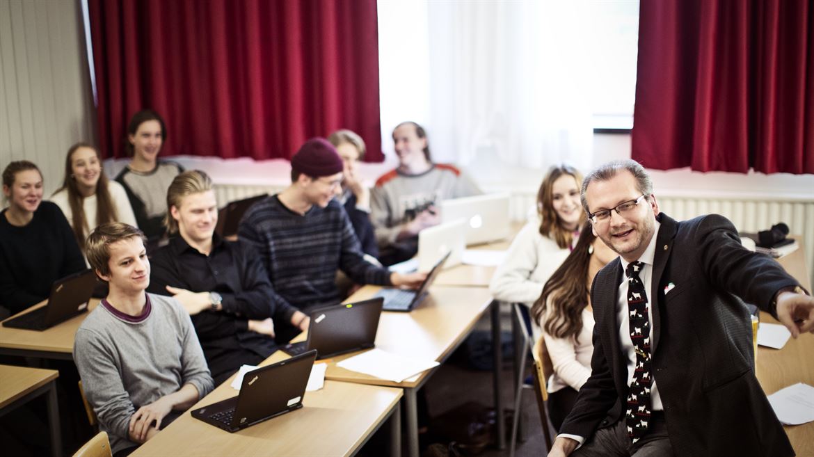 Lärarutbildning - Ämneslärare med inriktning mot arbete i gymnasieskolan