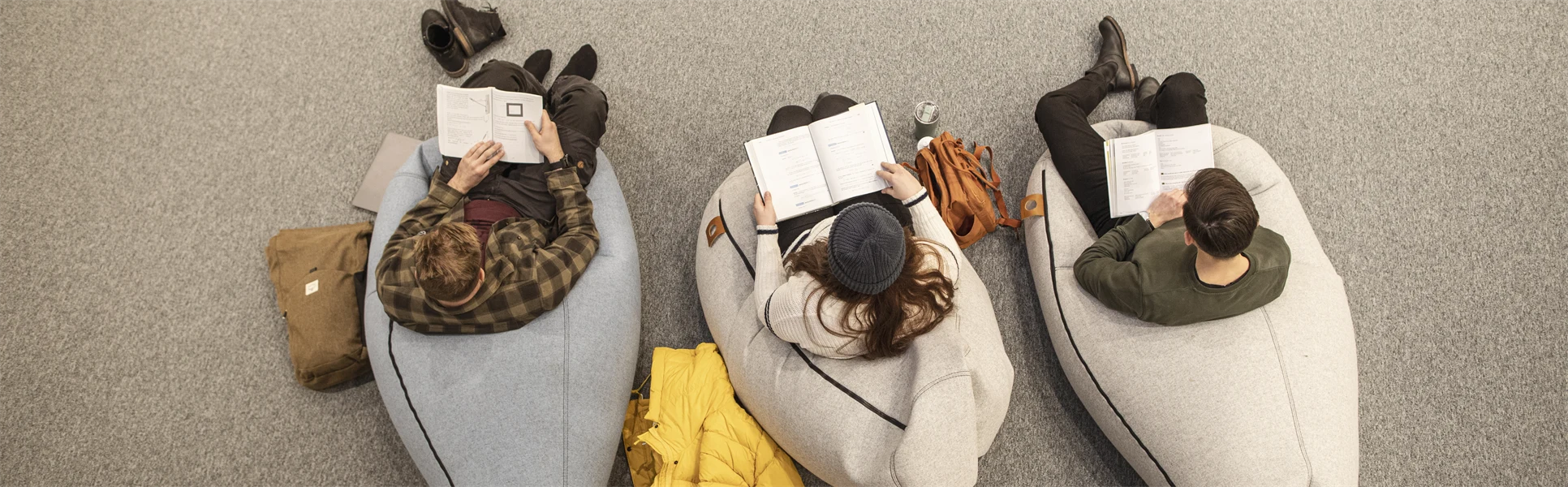 Studenter i biblioteket Östersund